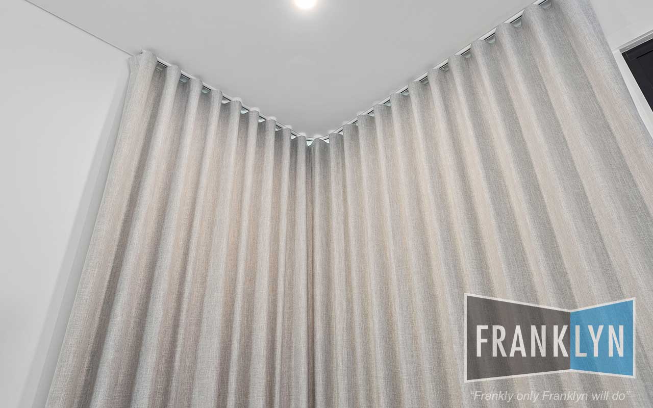 curved-ceiling-mount-curtains-franklyn